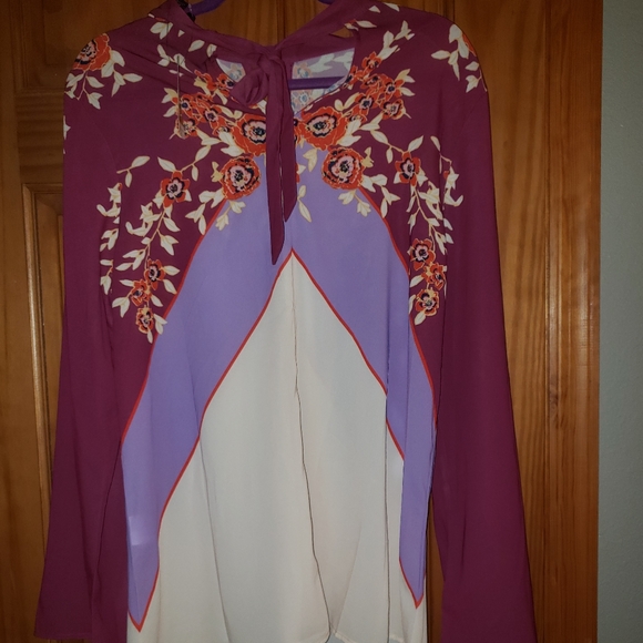 Suzanne Betro keyhole blouse 1X - Picture 2 of 6